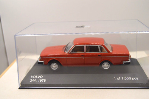 Whitebox volvo 244 rot - volvo,