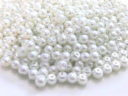 Glasperlen rund weiß 4mm zum